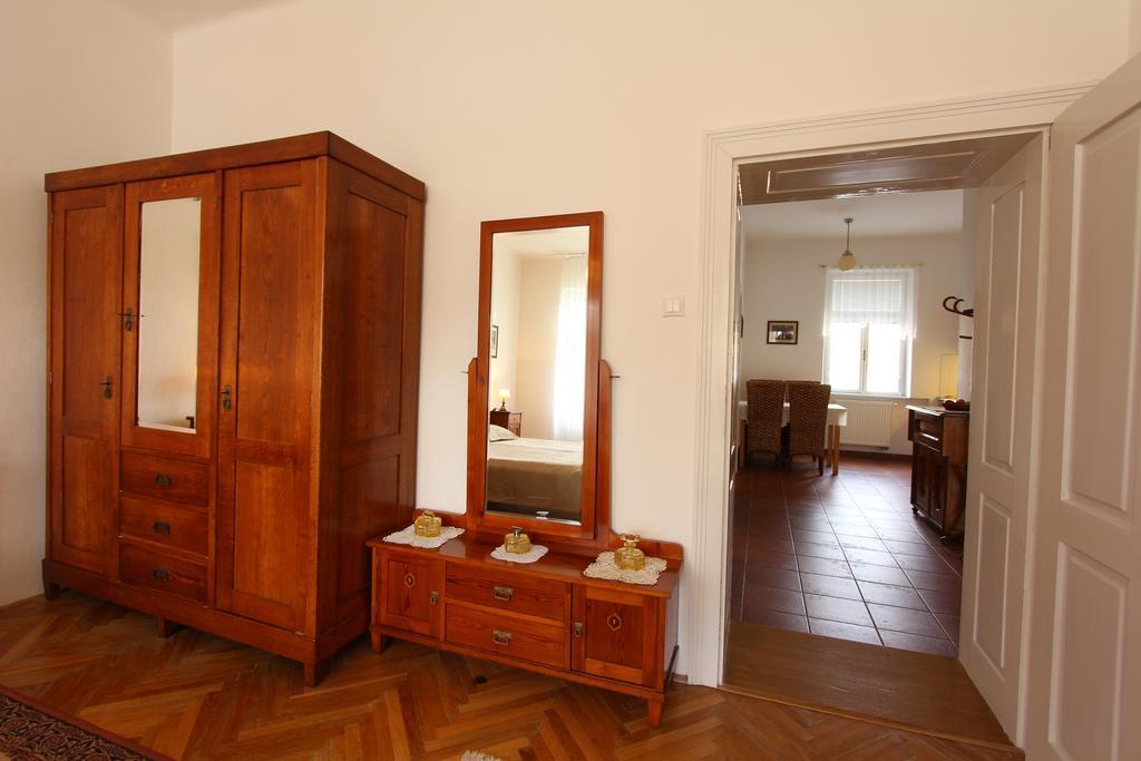Penzion Jelen Vranov nad Dyjí Quarto foto