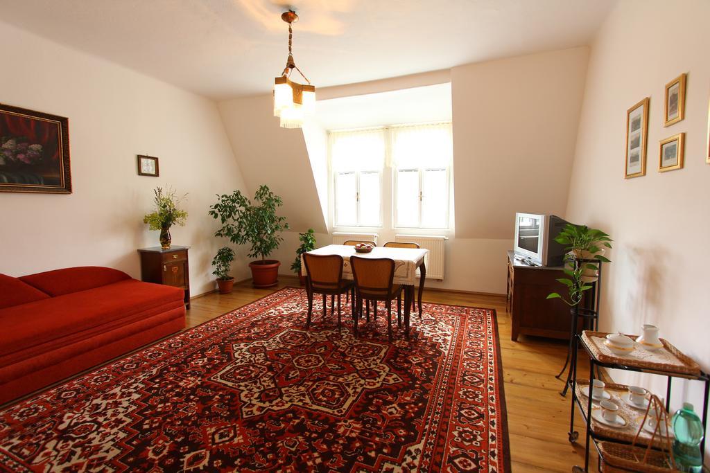 Penzion Jelen Vranov nad Dyjí Quarto foto