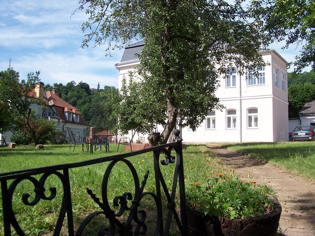 Penzion Jelen Vranov nad Dyjí Exterior foto